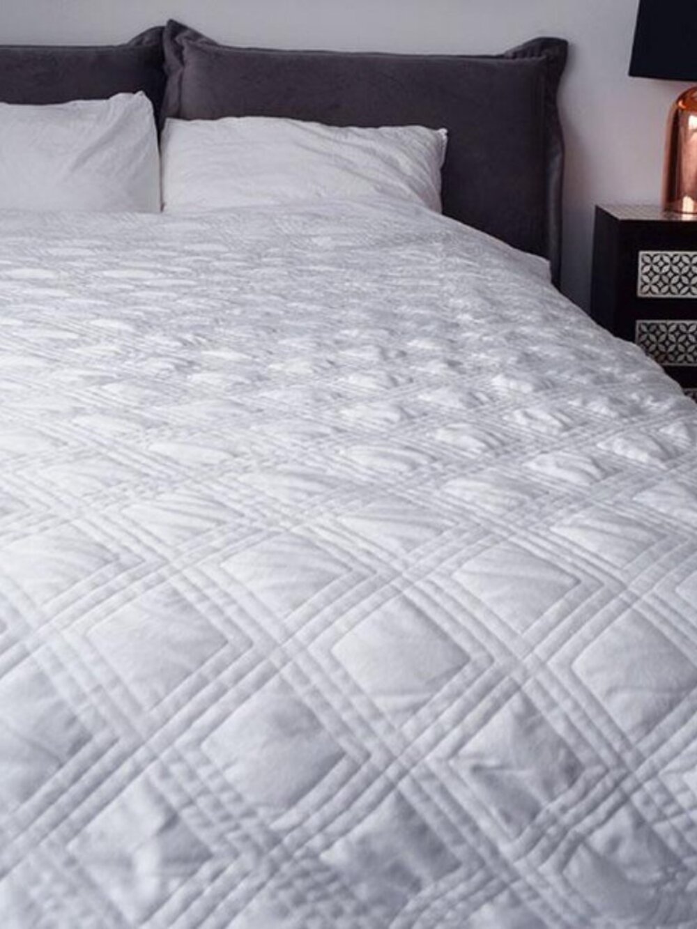 Hush Classic Blanket Cloud Cover - White (Queen 80x87)
